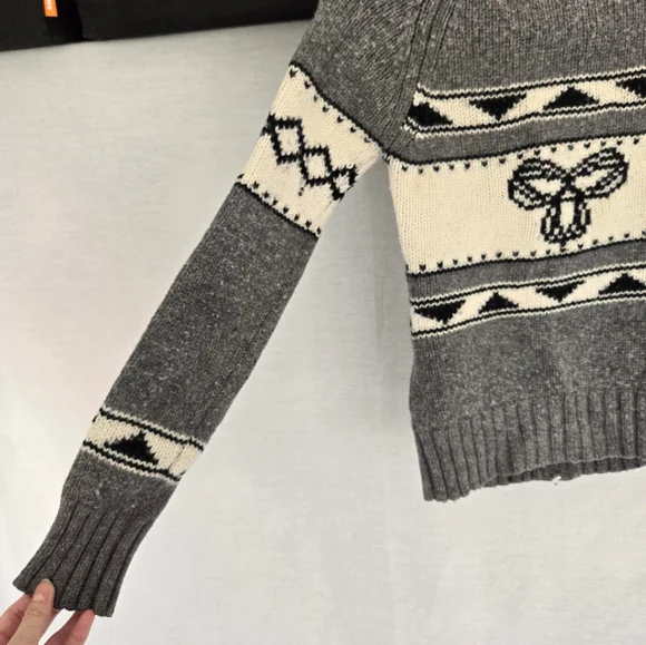 TNA Classic Knit Zip up sweater - Picture 5 of 12